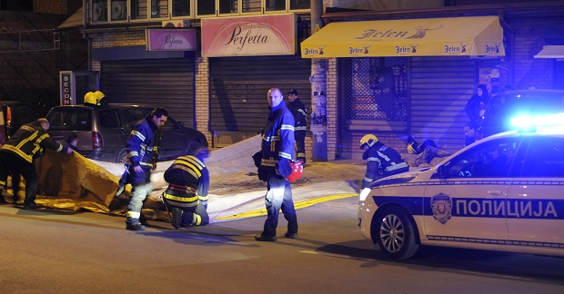 ДРАМА У БОРЧИ: Мушкарац претио да ће да скочи са петог спрата (ФОТО)